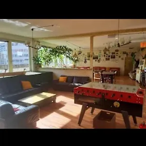 https://hostel-comebackpackers.find-berlin-hotels.com