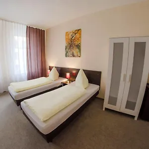https://hotel-pension-victoria.find-berlin-hotels.com